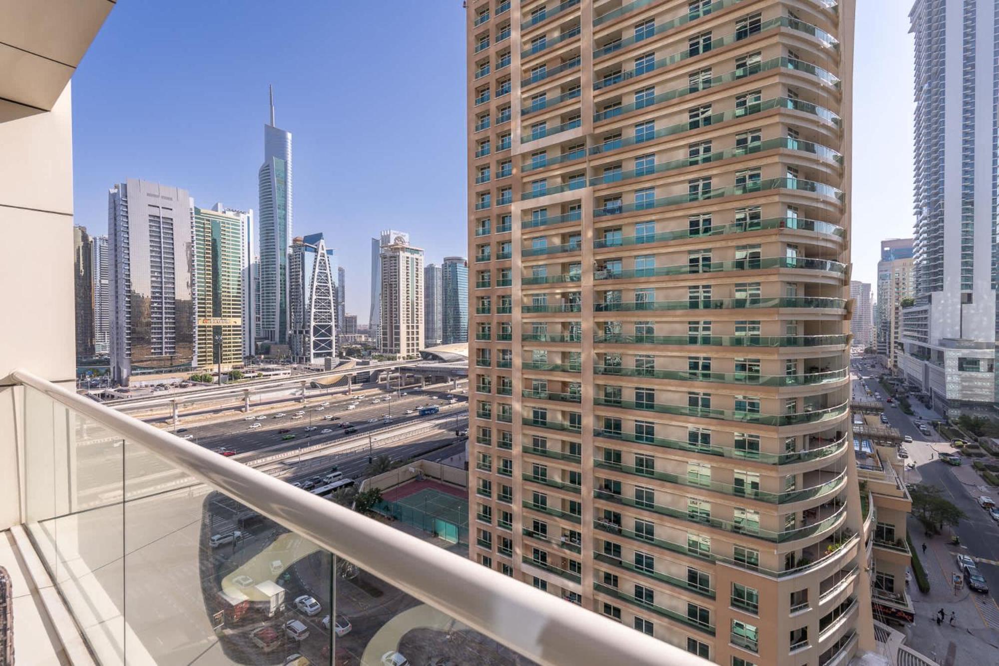 Apartment Warm 1-bedroom At West Avenue Tower Near Marina Beach! *