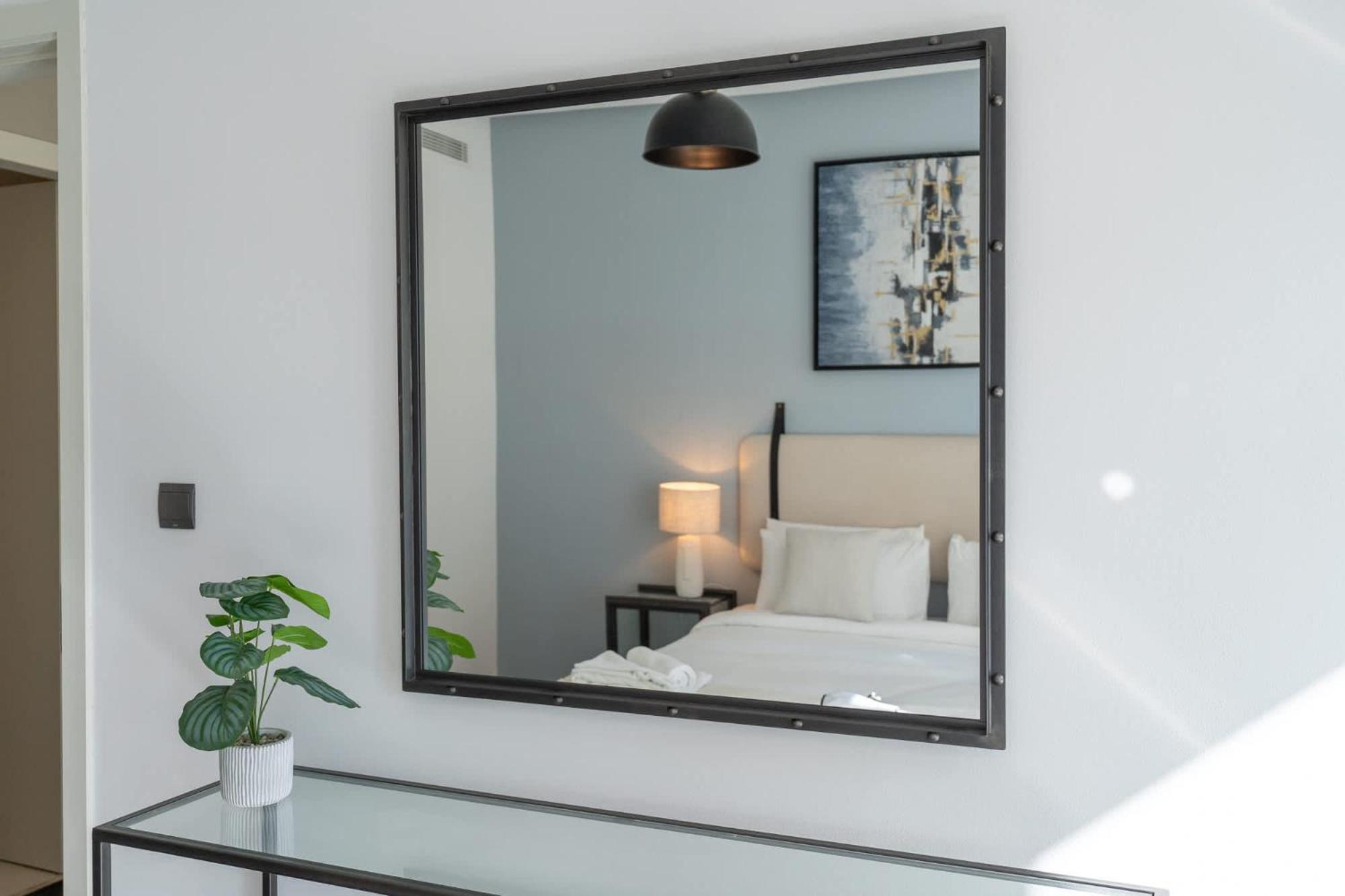 Warm 1-bedroom At West Avenue Tower Near Marina Beach! * Dubai
