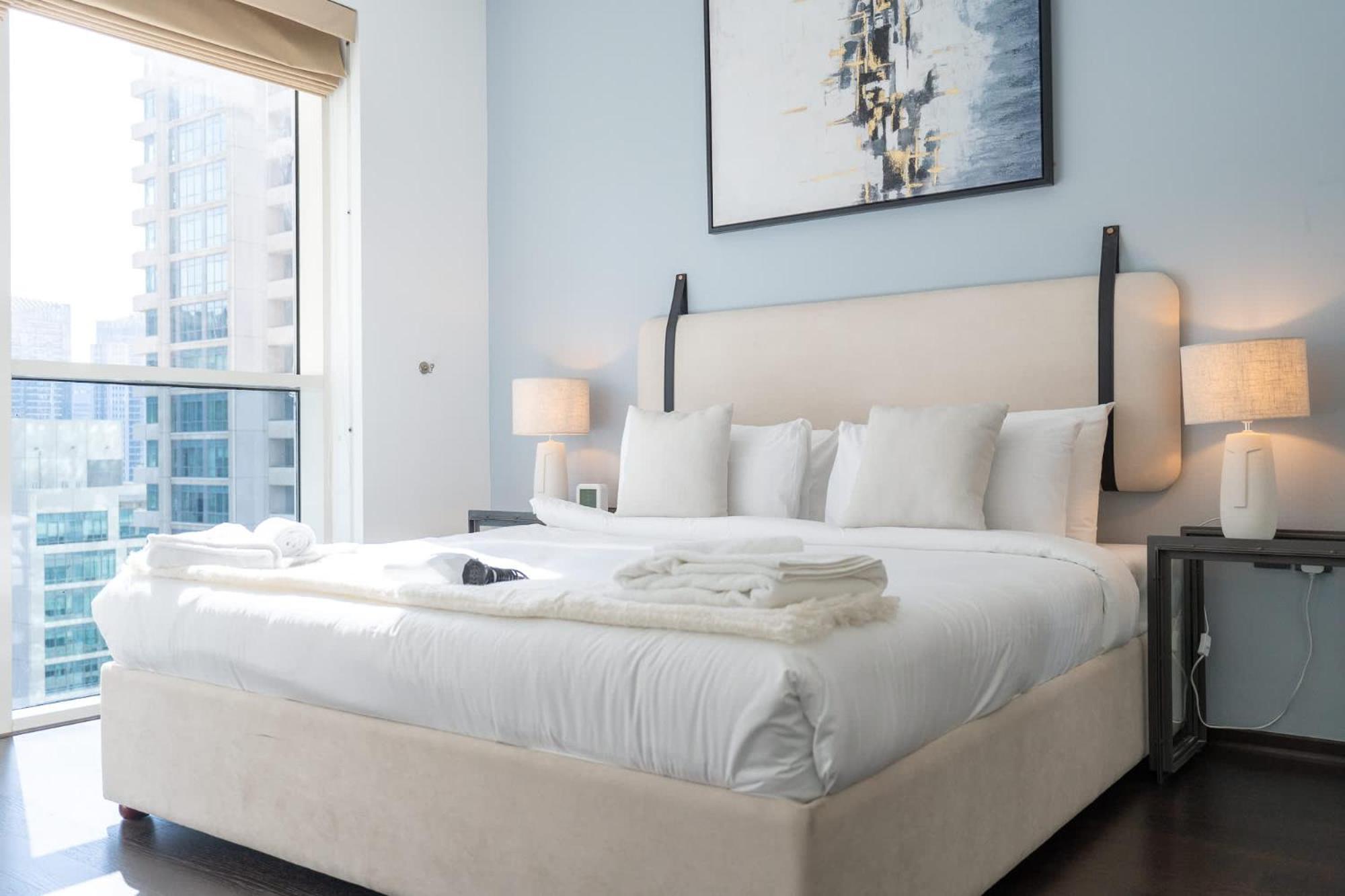 Warm 1-bedroom At West Avenue Tower Near Marina Beach!