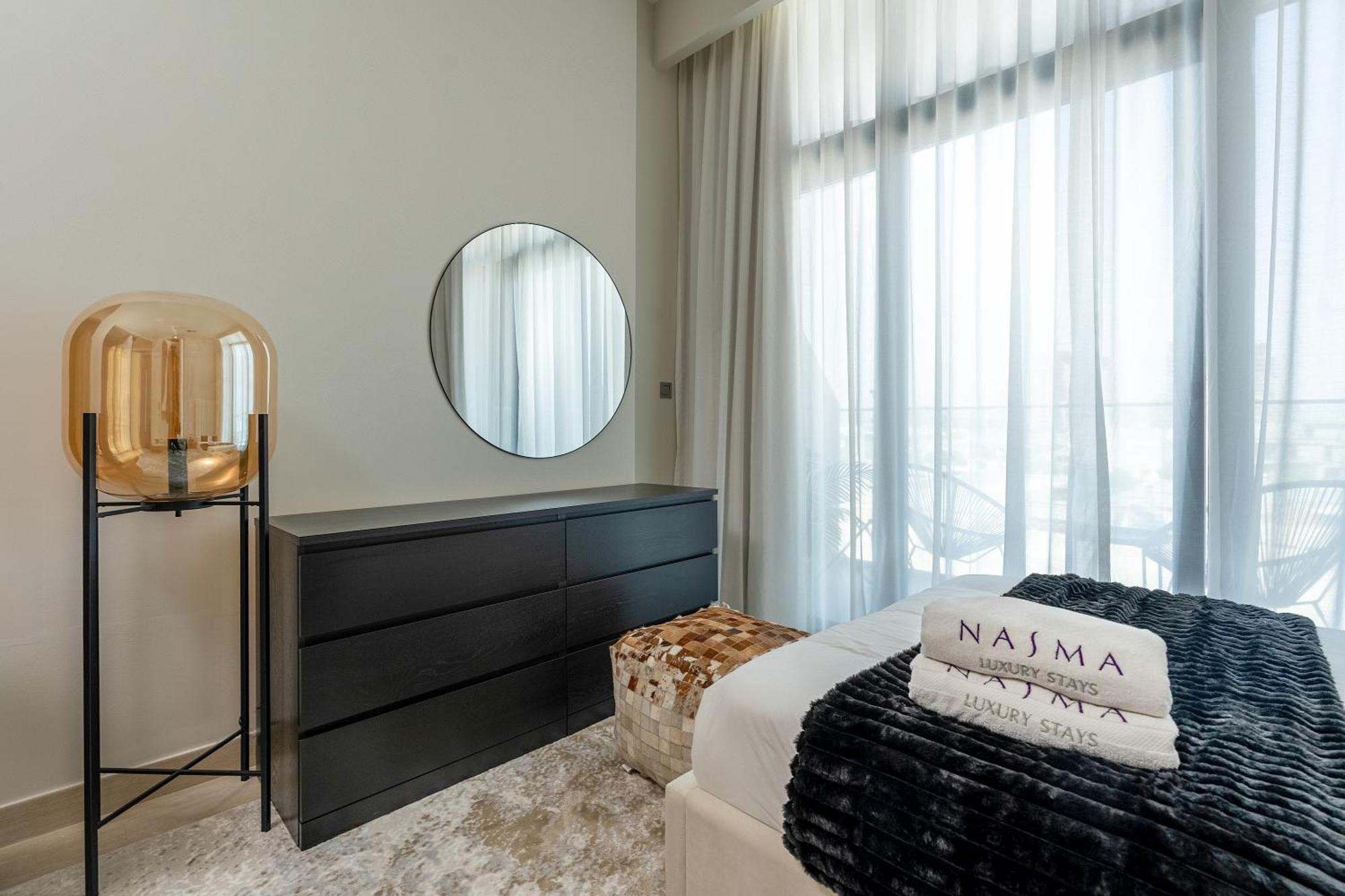 Apartment Nasma Luxury - Azizi Riviera 6 Cozy With Burj Khalifa View