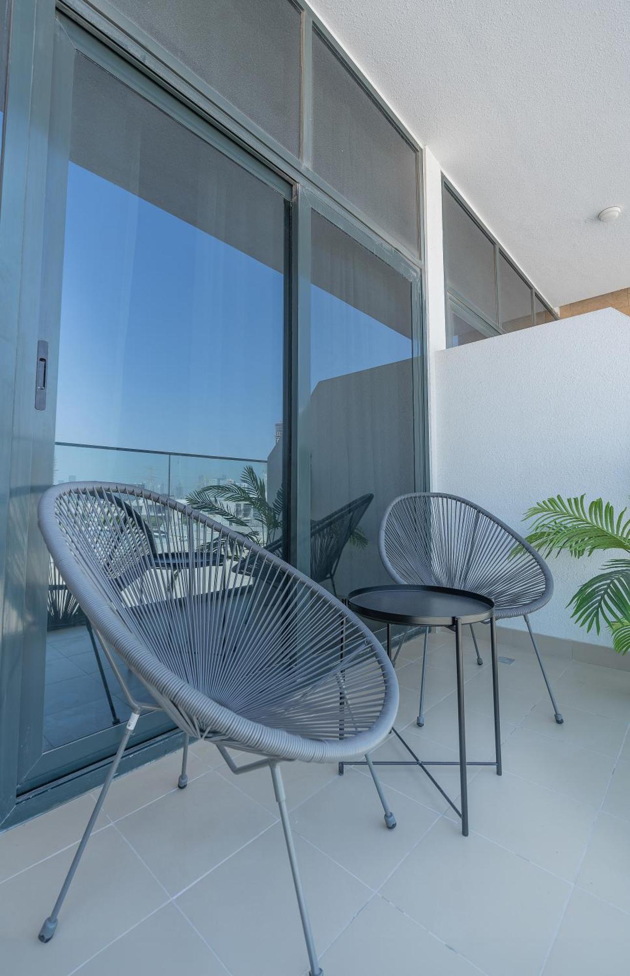 Apartment Nasma Luxury - Azizi Riviera 6 Cozy With Burj Khalifa View Dubai