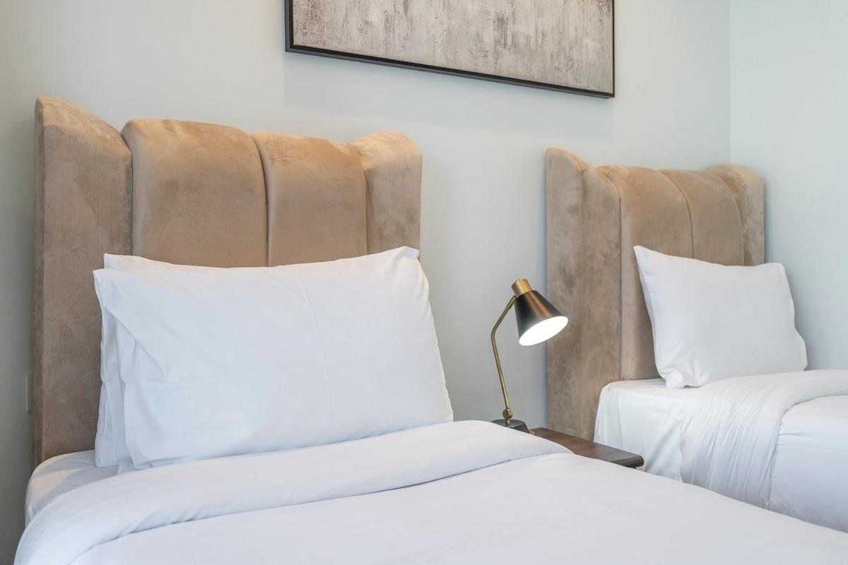 Prestigious 2-bedroom With Easy City Access In Business Bay Apartment