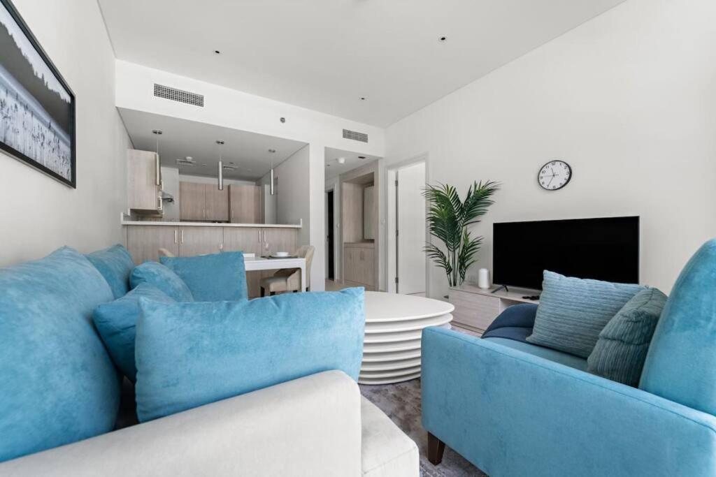Chic Living 1 Bhk With Access * Dubai