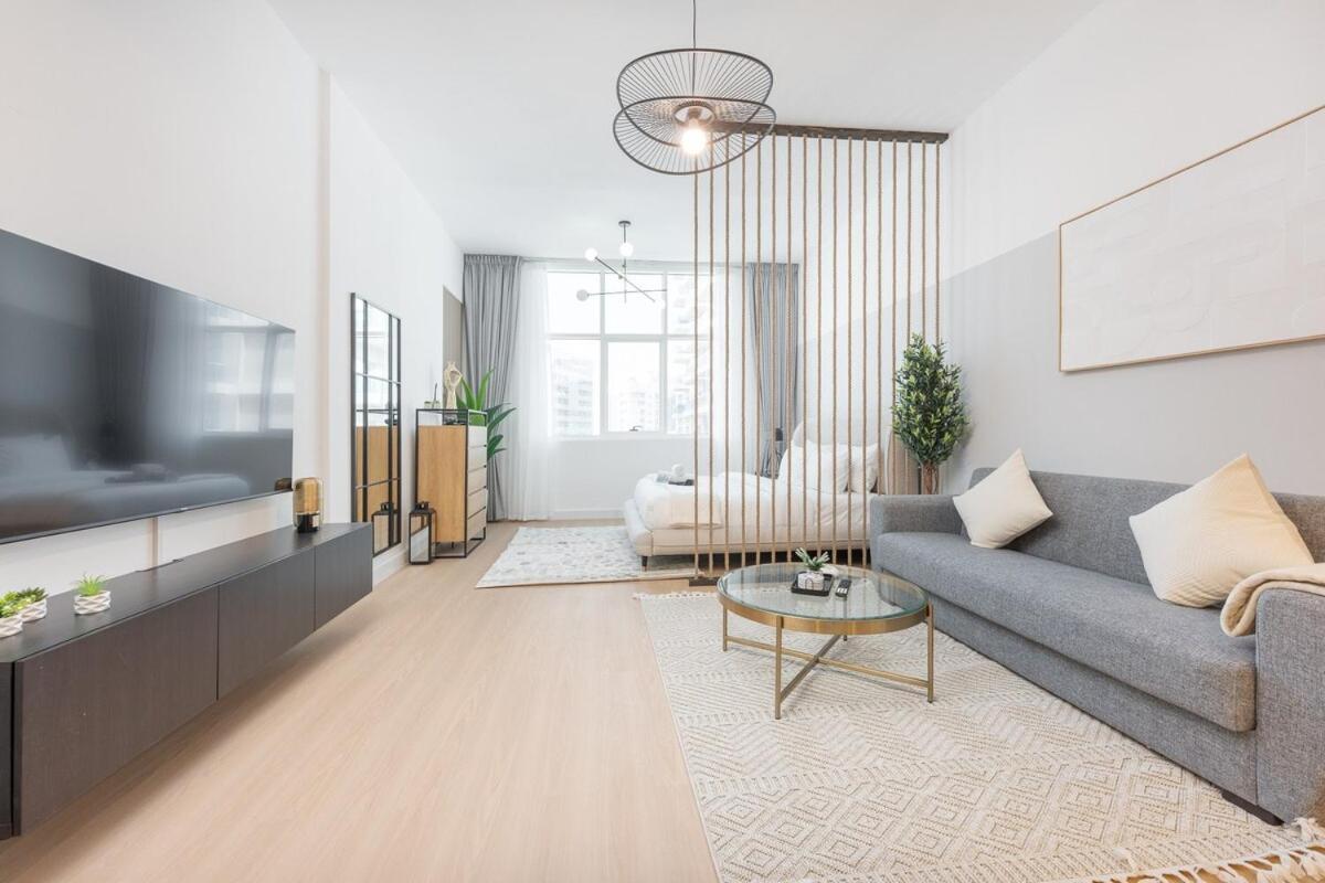 Apartment Amazing In Frankfurt, Sports Dubai