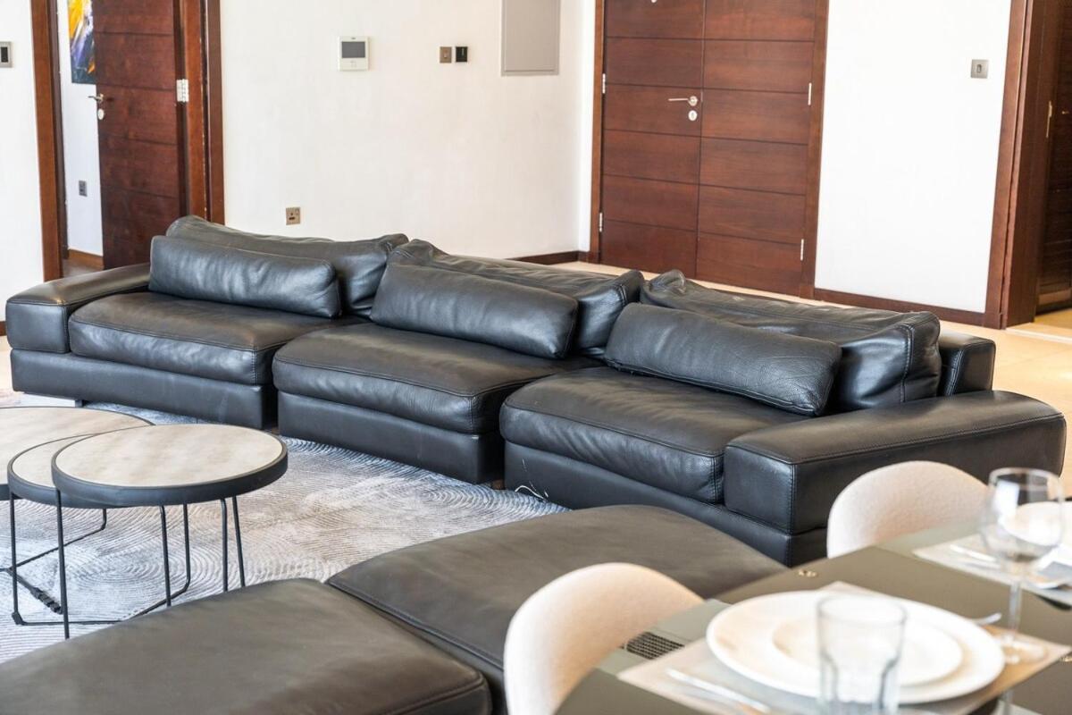 Glorious 3-bedroom With Beach Views At Tiara Residences In Palm Jumeirah Apartment Dubai