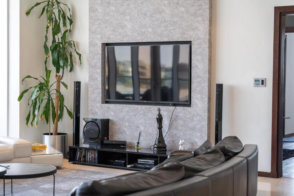 Apartment Glorious 3-bedroom With Beach Views At Tiara Residences In Palm Jumeirah *