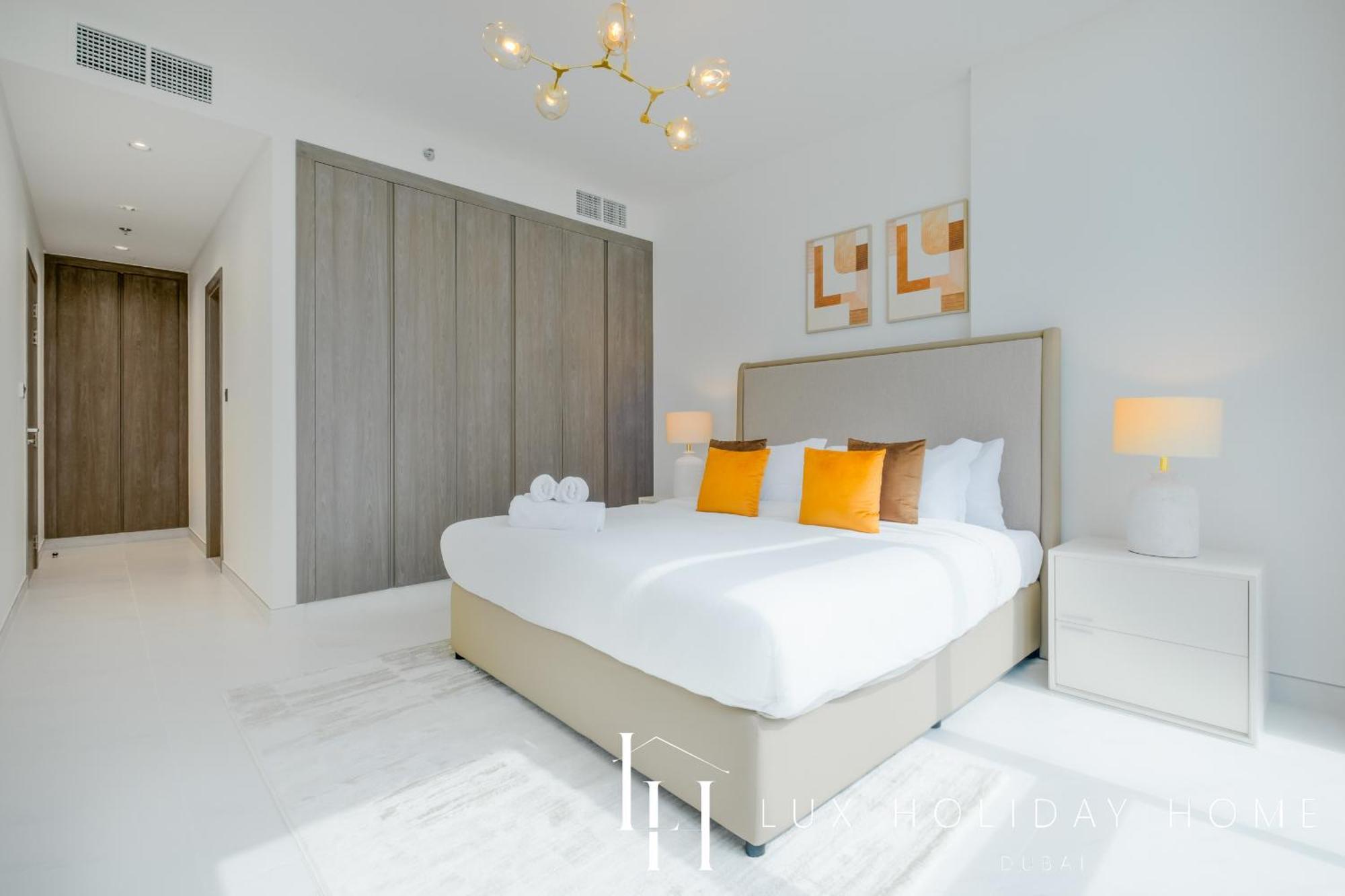 Lux The District One Lagoon View 3 * Dubai