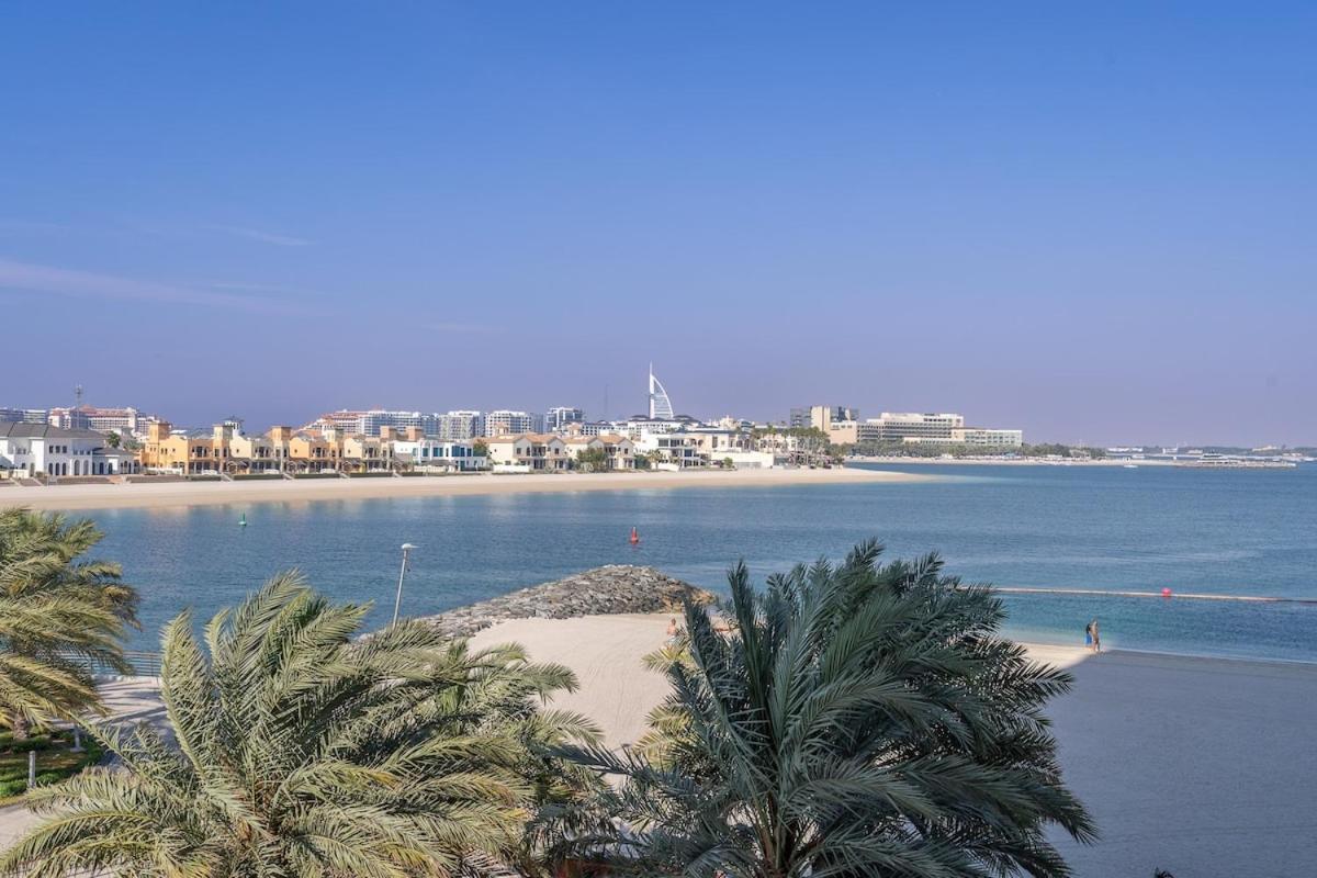 Apartment Glorious 3-bedroom With Beach Views At Tiara Residences In Palm Jumeirah *