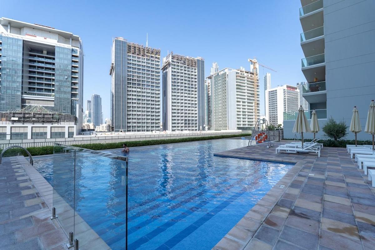 Apartment Awesome 1-bedroom With Burj Views At Vera Tower In Business Bay *