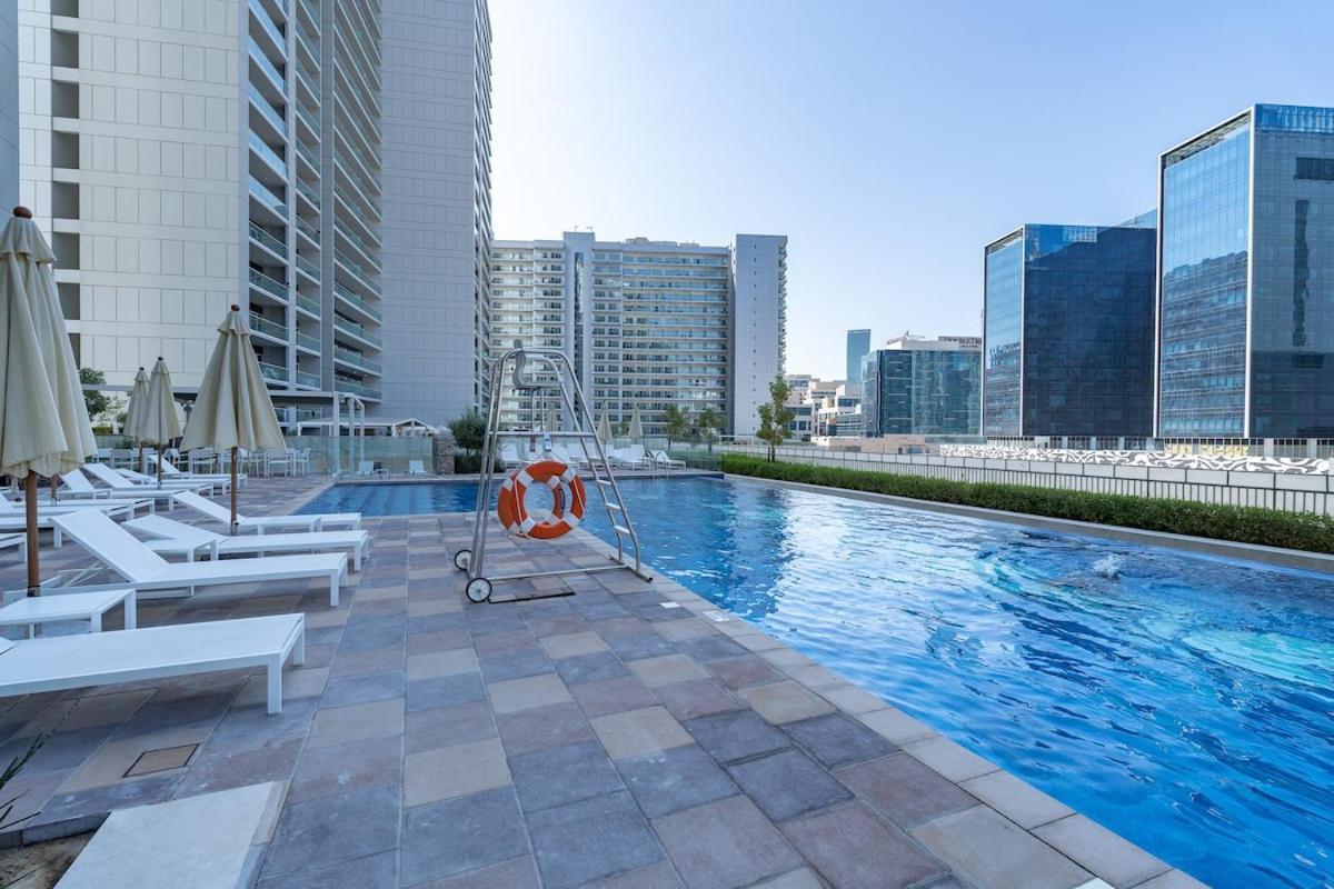 Apartment Awesome 1-bedroom With Burj Views At Vera Tower In Business Bay