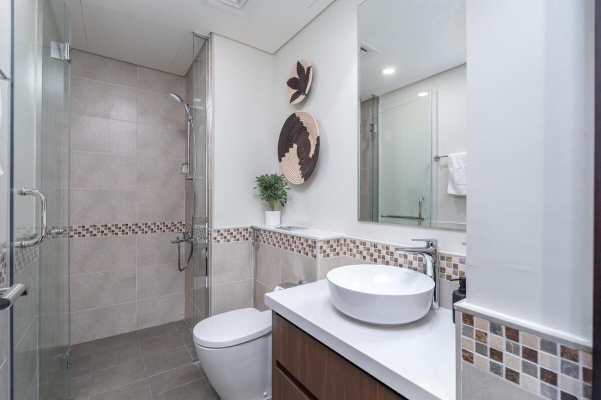 Apartment Awesome 1-bedroom With Burj Views At Vera Tower In Business Bay