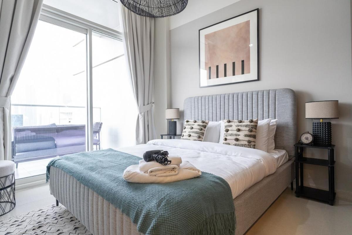 Apartment Awesome 1-bedroom With Burj Views At Vera Tower In Business Bay *
