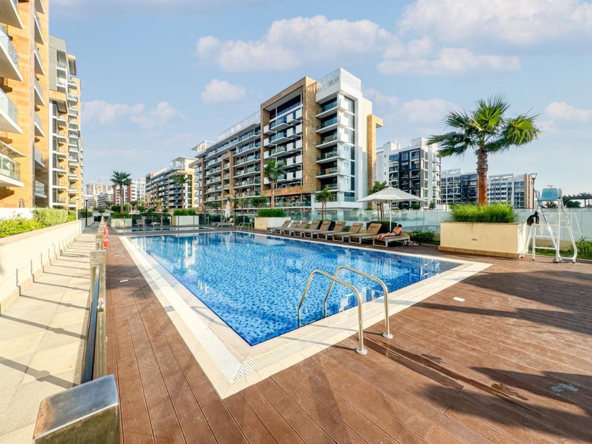 Apartment Chic Azizi Riviera Retreat With Views Dubai