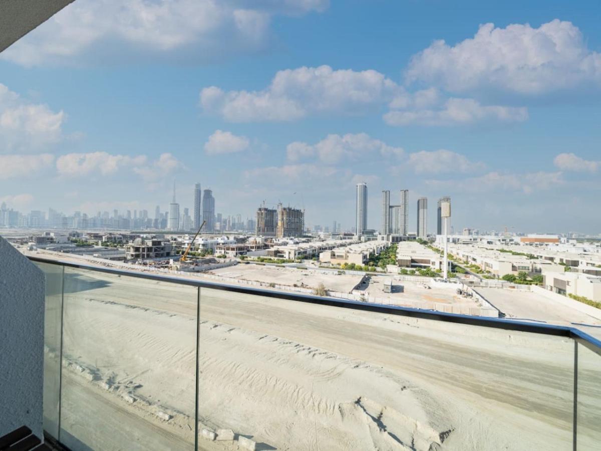 Apartment Chic Azizi Riviera Retreat With Views