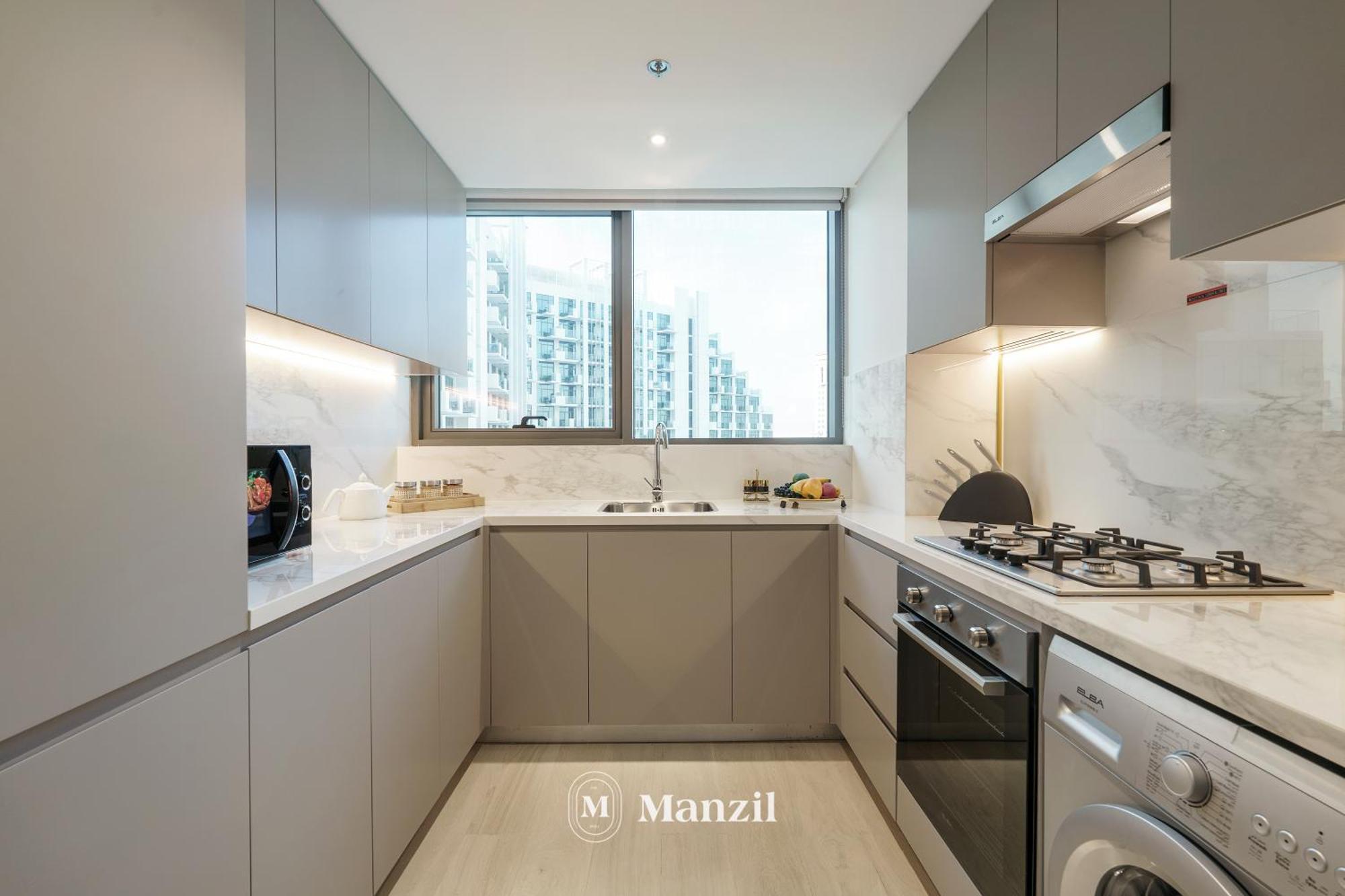 Apartment 1br Near Downtown With Pool & Skyline Views *