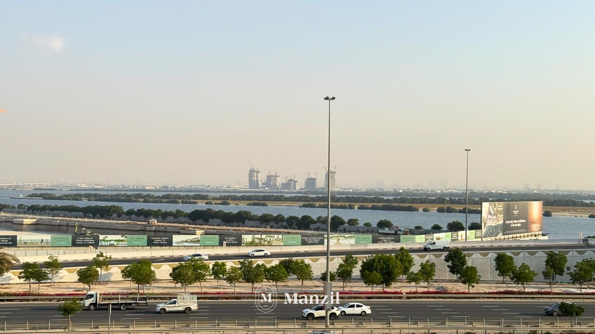 1br Near Downtown With Pool & Skyline Views * Dubai