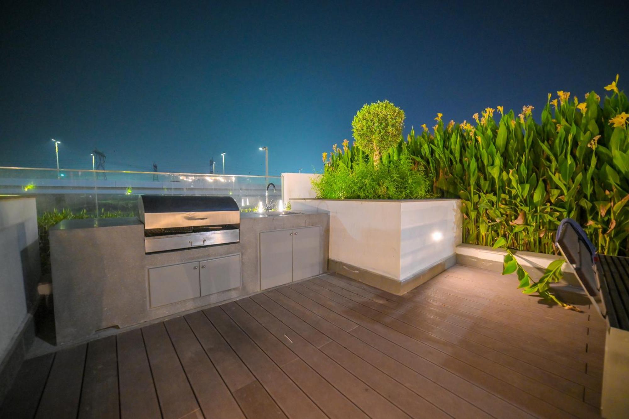 Apartment Urbanhomes - Cozy, Wooden And Travel Eco-friendly Dubai