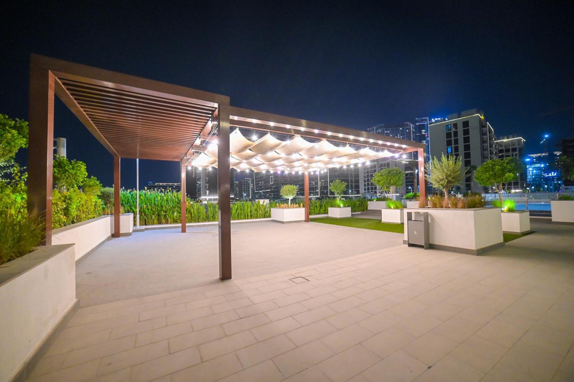 Urbanhomes - Cozy, Wooden And Travel Eco-friendly Apartment Dubai