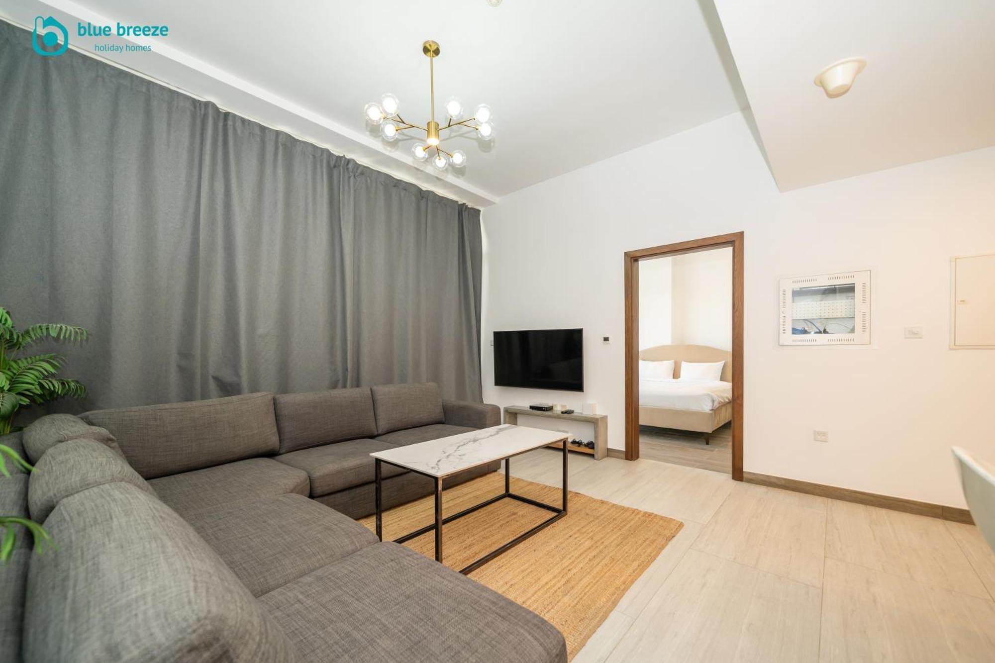Apartment Blue Breeze - Spacious 1br With Huge Balcony In Jvc Dubai