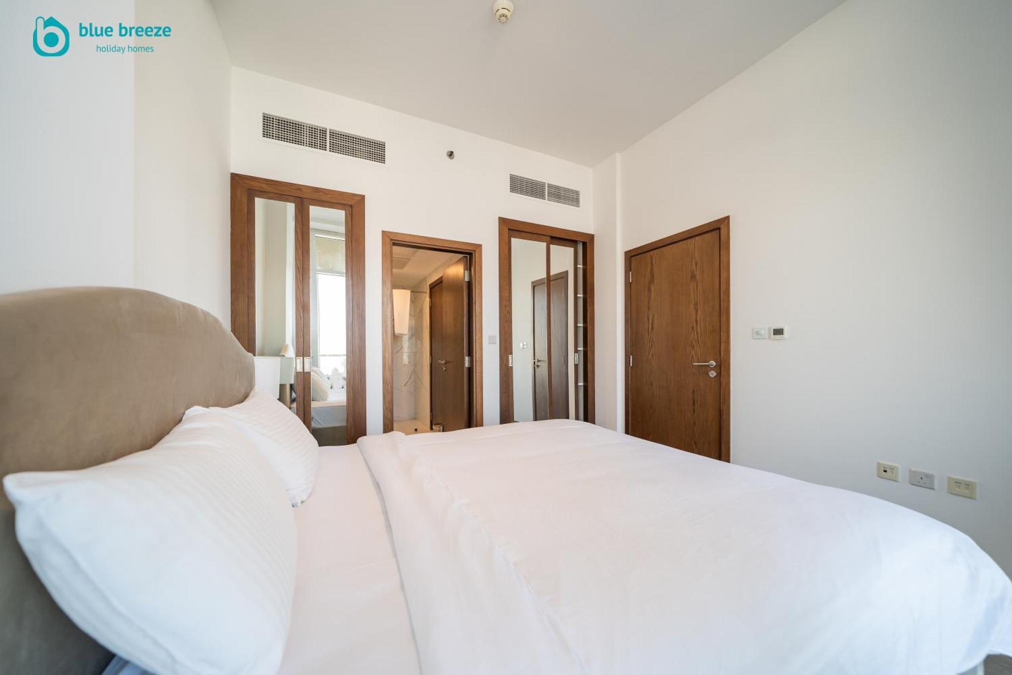 Blue Breeze - Spacious 1br With Huge Balcony In Jvc Dubai