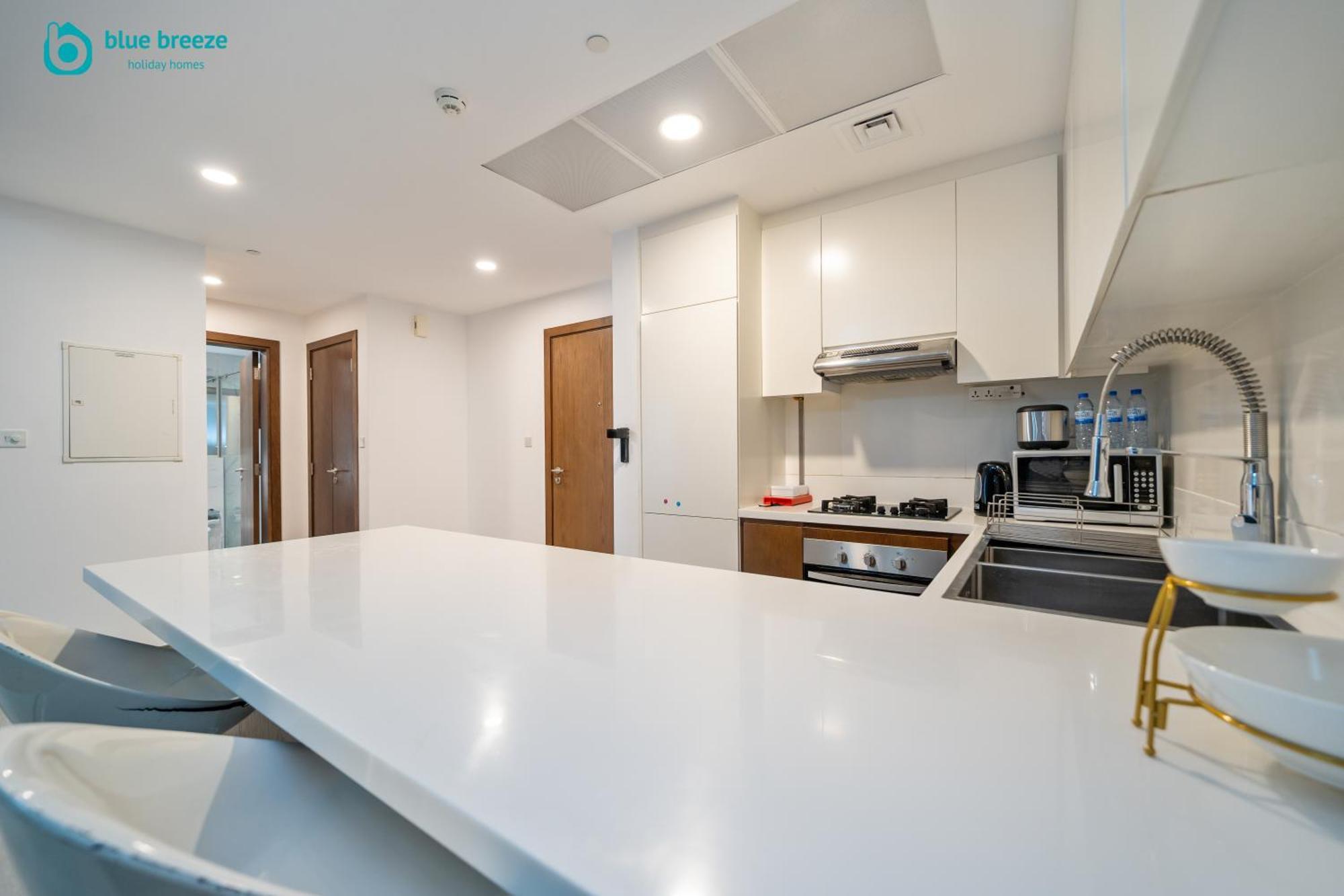 Blue Breeze - Spacious 1br With Huge Balcony In Jvc * Dubai