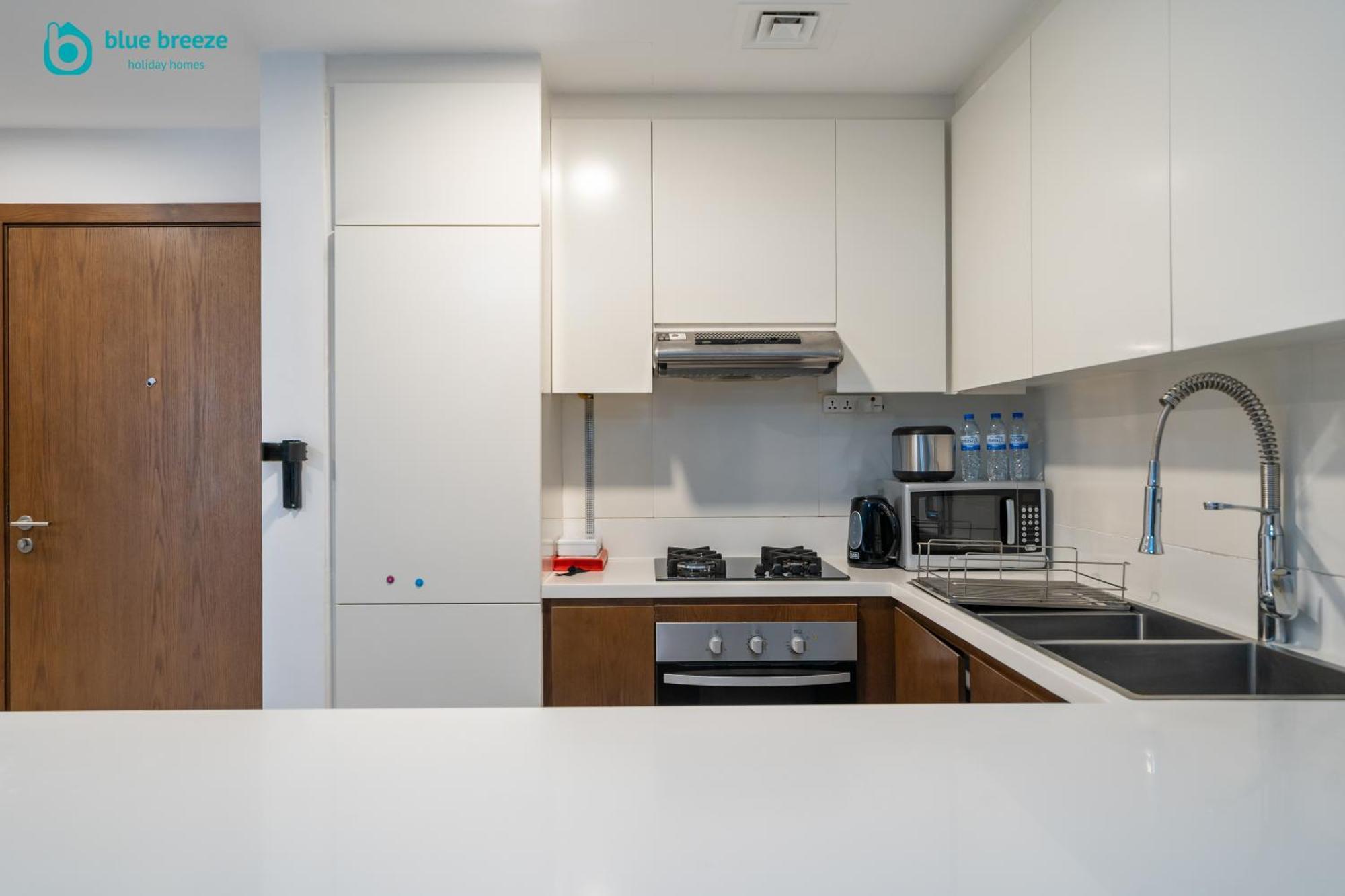 Blue Breeze - Spacious 1br With Huge Balcony In Jvc Dubai