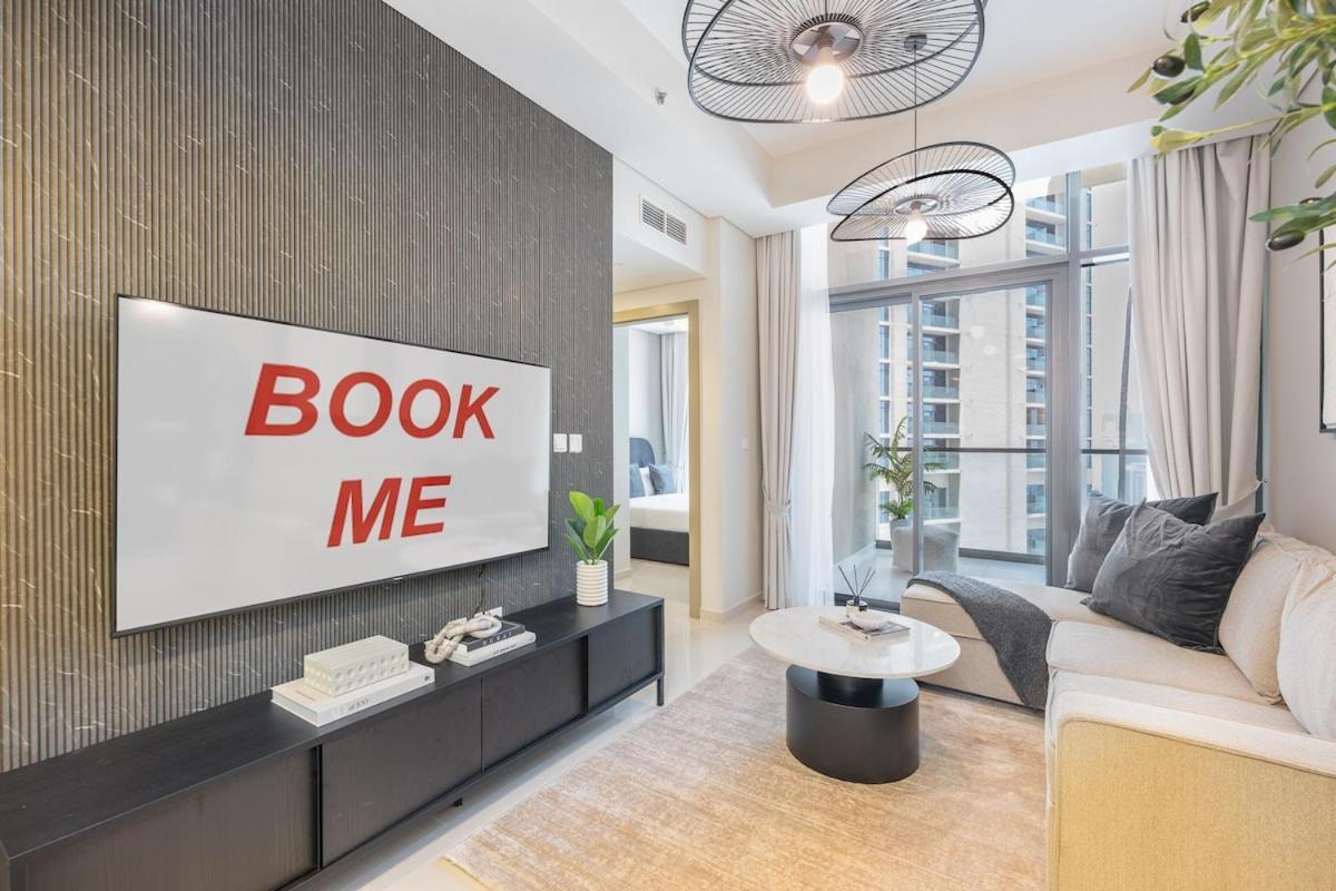 Apartment Glamorous 2-bedroom With Skyline Views In Business Bay Dubai