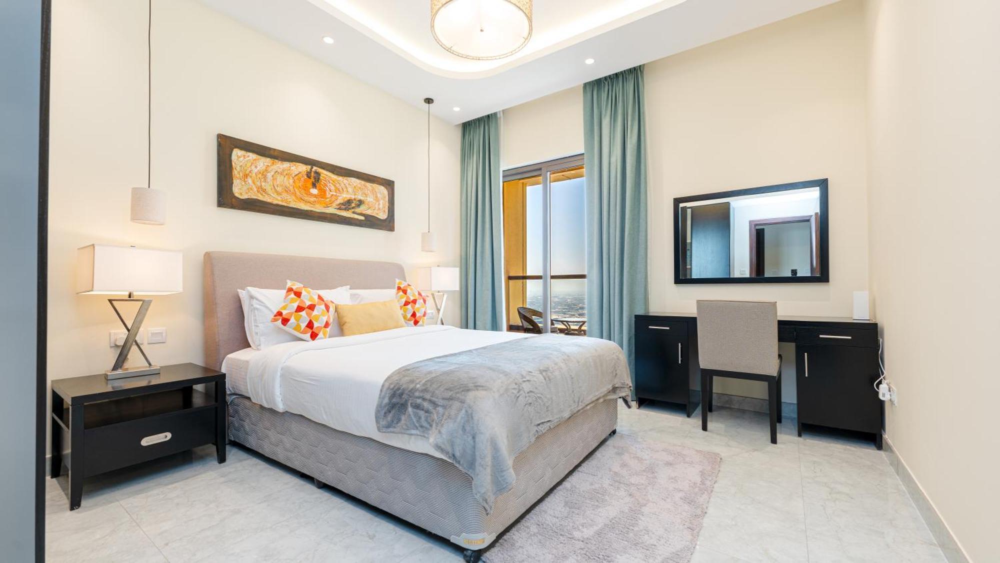 Regent Sea View 2br Jbr Walk - Next To Bluewater Island & Eye Apartment *