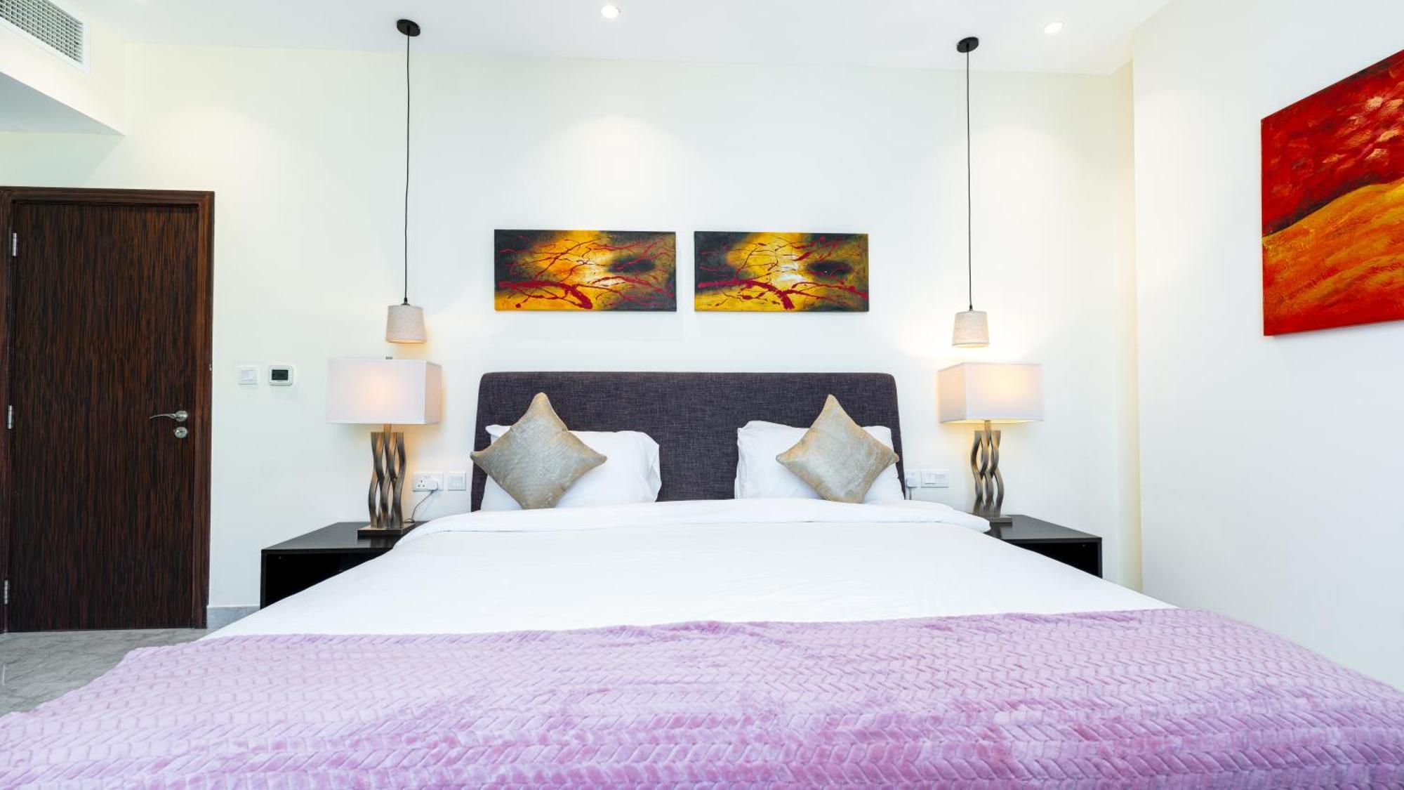 Regent Sea View 2br Jbr Walk - Next To Bluewater Island & Eye Apartment