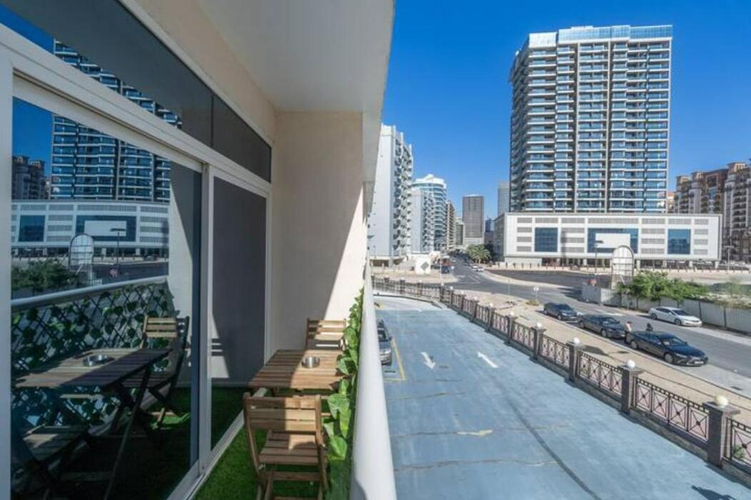 Calm Right By The Golf Courses In Sports Apartment