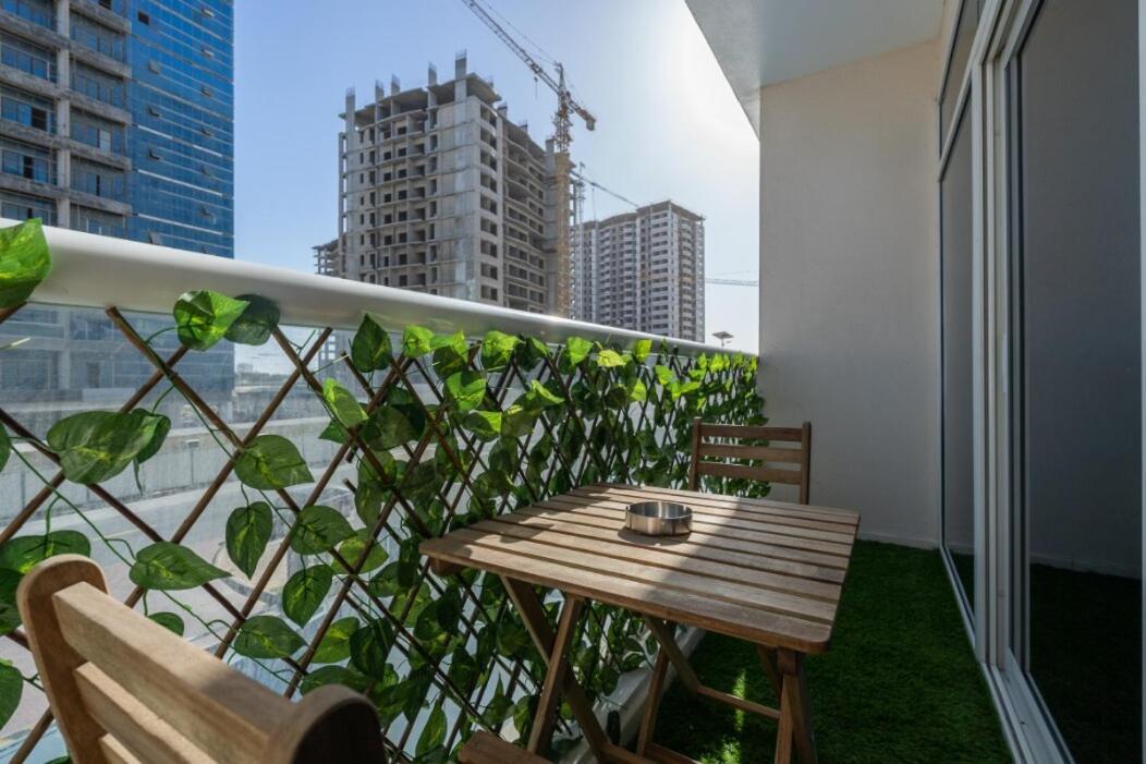 Calm Right By The Golf Courses In Sports Apartment *
