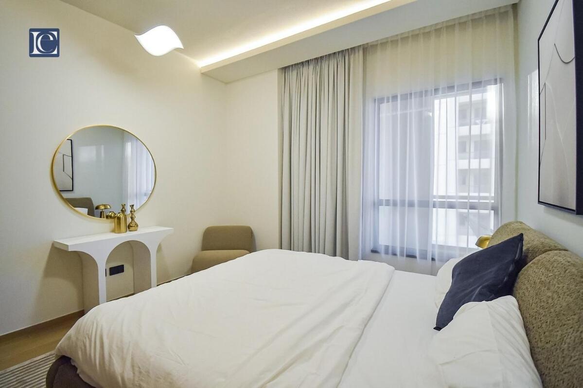 Luxury Escapes - Elegant 3 Bedroom Maids In Jbr Apartment