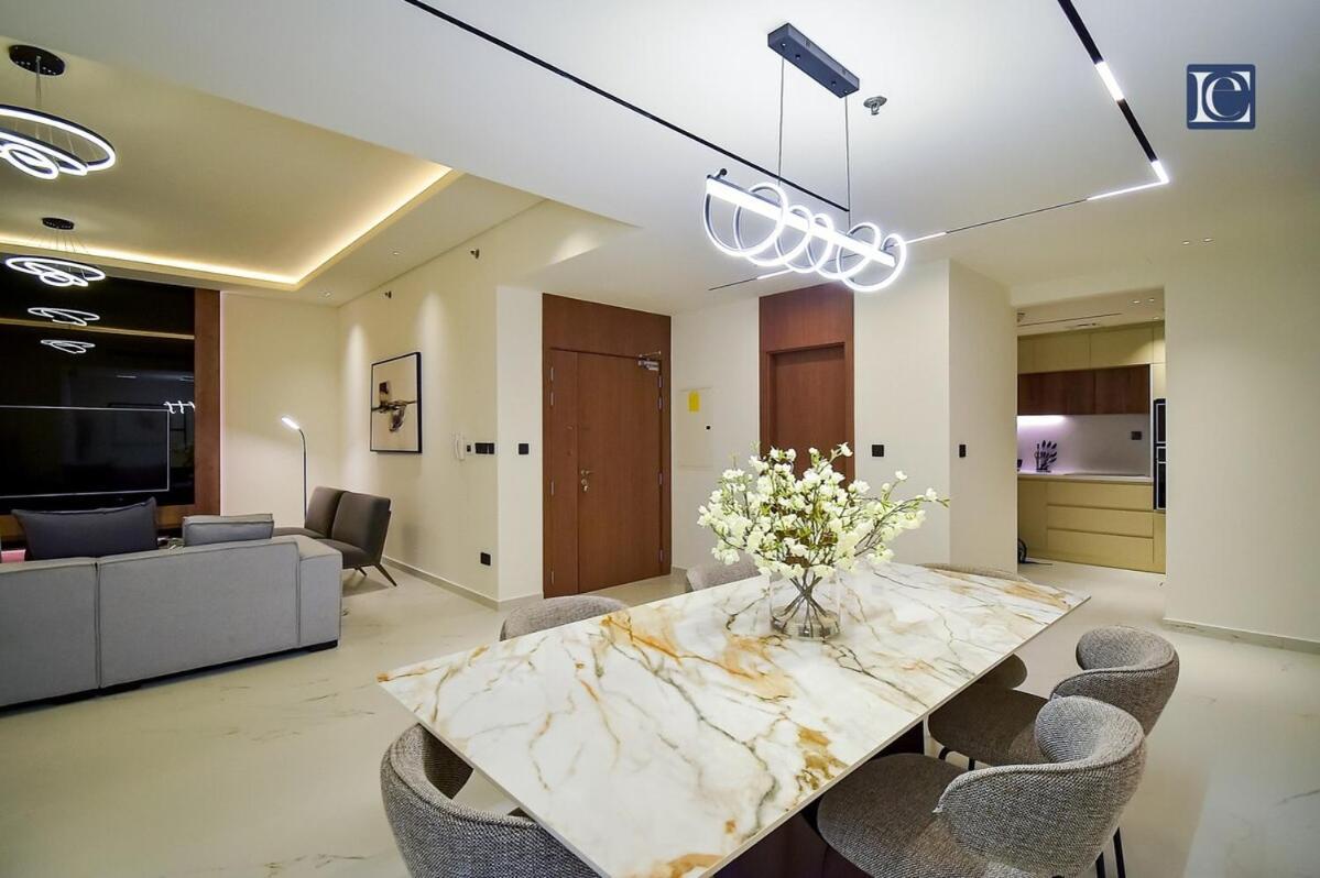 Luxury Escapes - Elegant 3 Bedroom Maids In Jbr Apartment