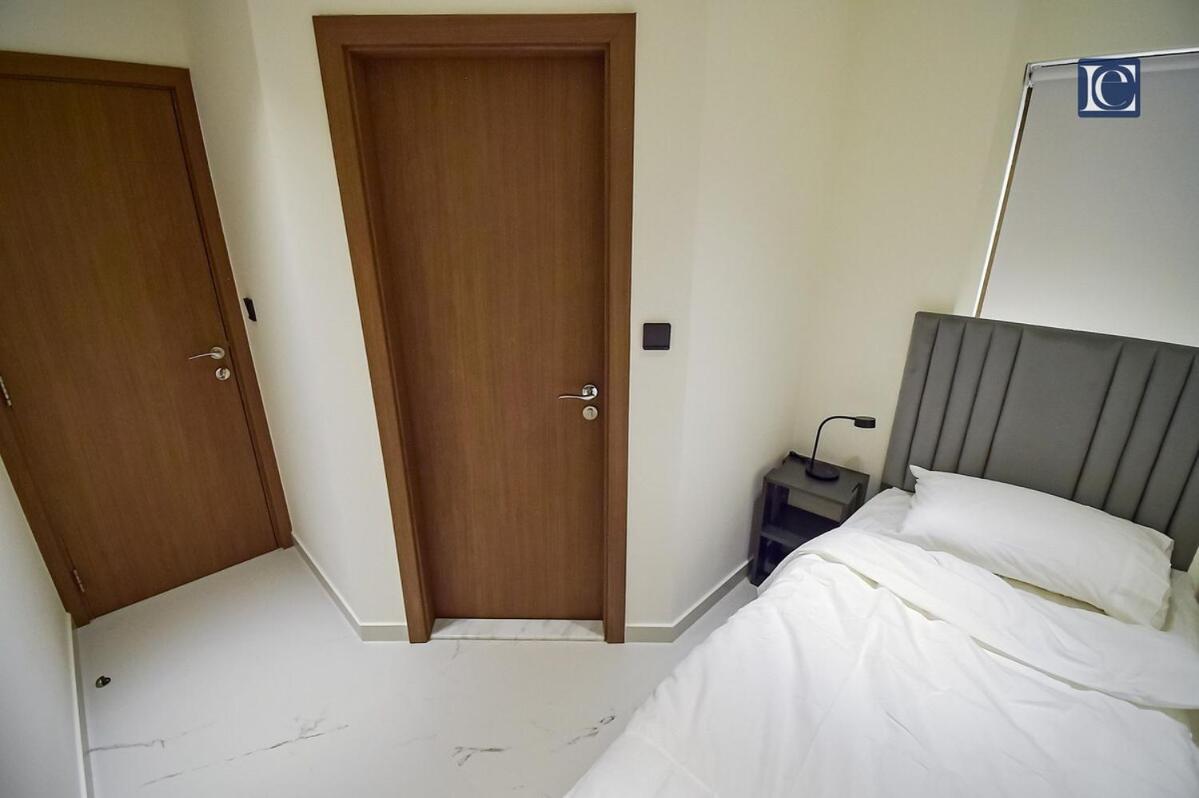 Luxury Escapes - Elegant 3 Bedroom Maids In Jbr Apartment