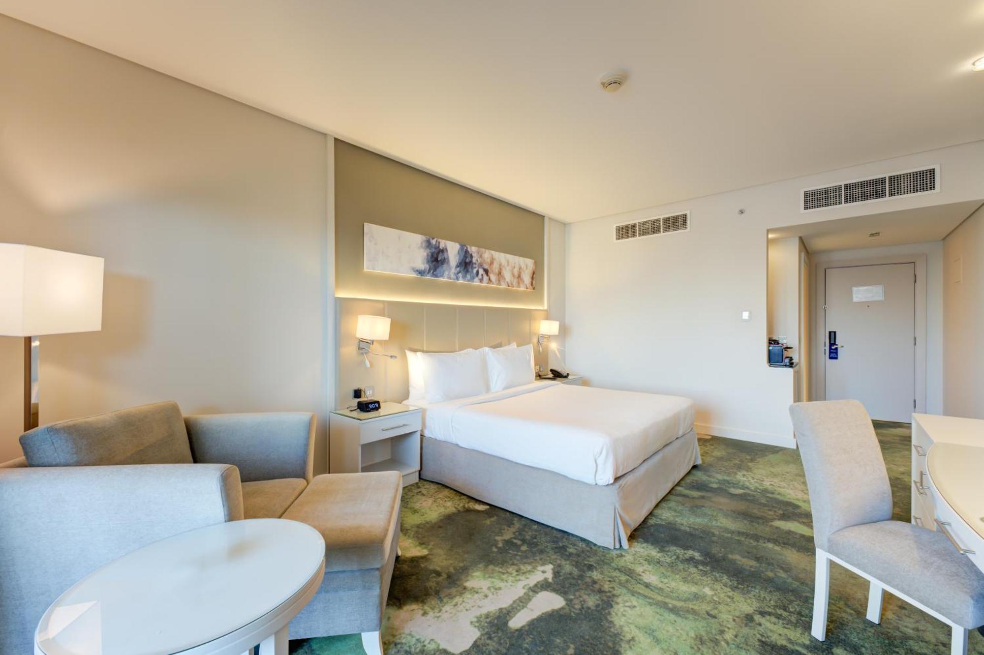 Millennium Lakeview Formerly Copthorne Lakeview Hotel Dubai