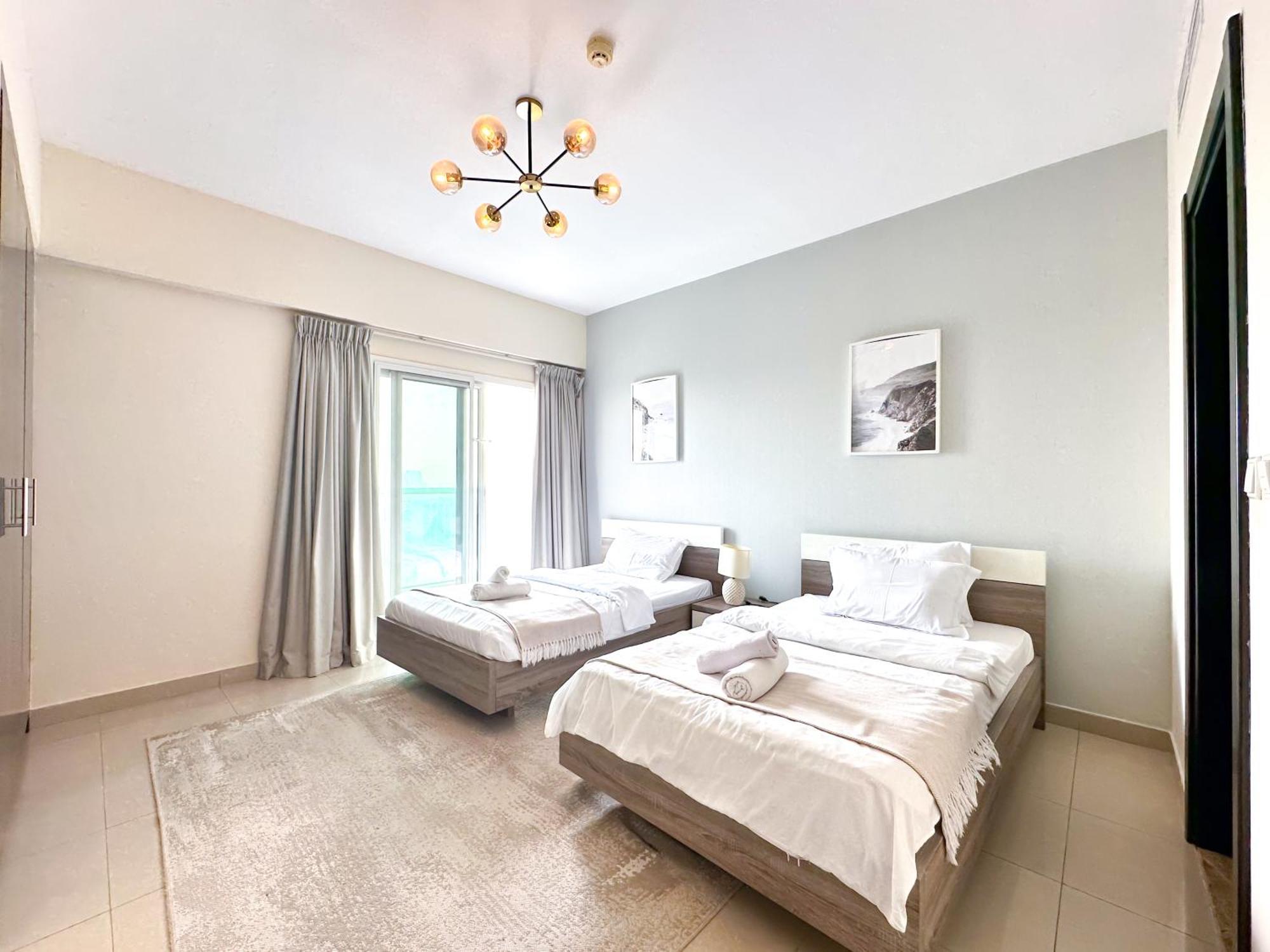 Apartment Cozy 2 Bedroom In Red In Sport Dubai