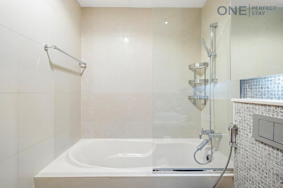 Stylish 1br With Maid In Downtown With Pool And Gym *