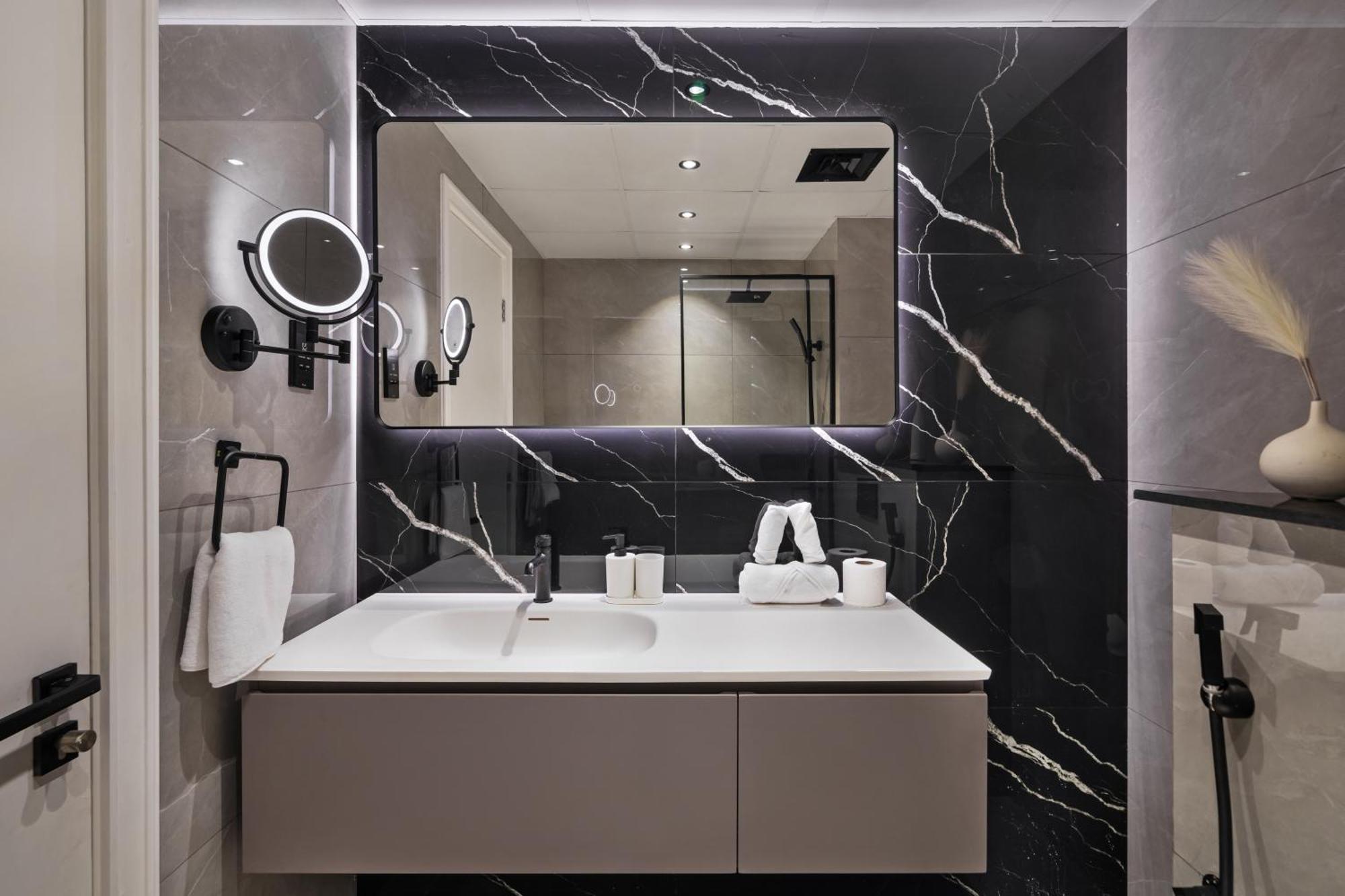 Apartment Cozy In Discovery Gardens Dubai