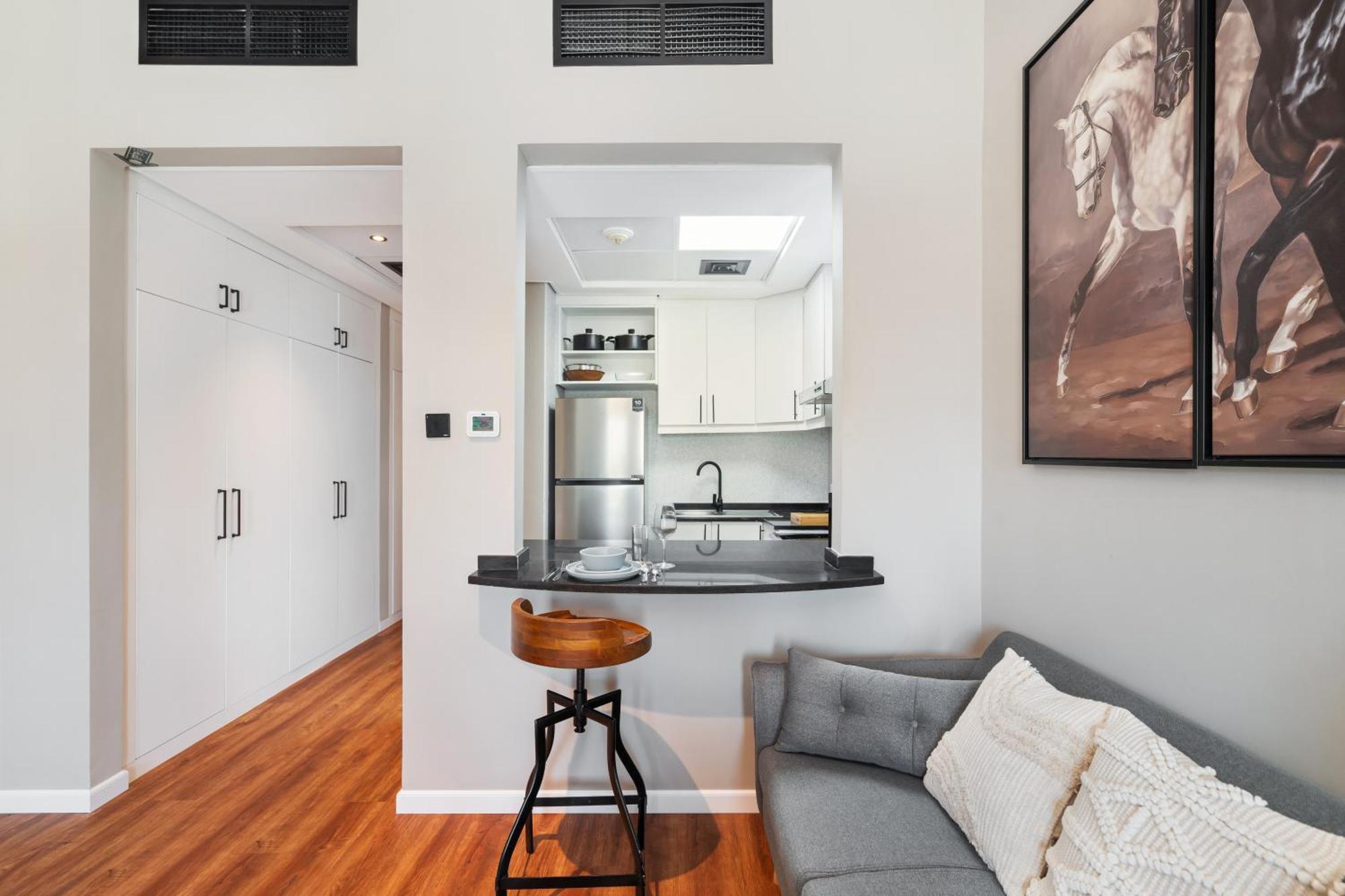 Apartment Cozy In Discovery Gardens Dubai