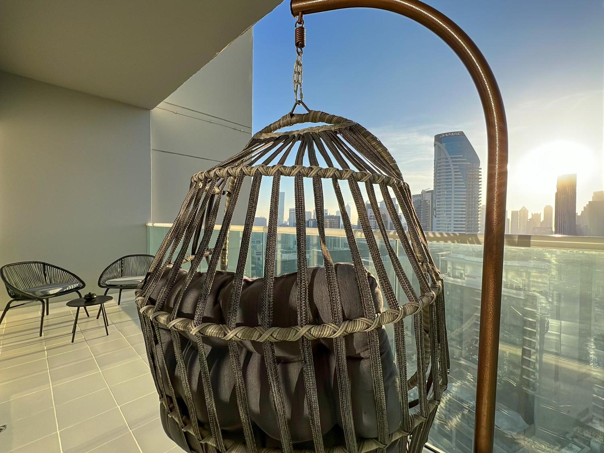 Keyrock Living - Premium 1br At Reva * Dubai