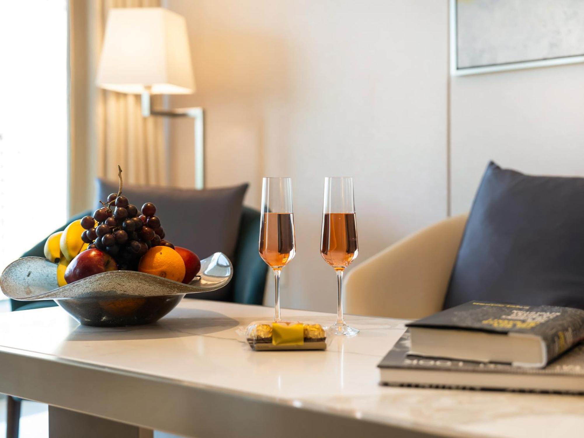 Wonderfulstay At Five Luxe Jbr - Palm And Eye View - Private Hot Tub - Brand New Luxury Apartment Dubai