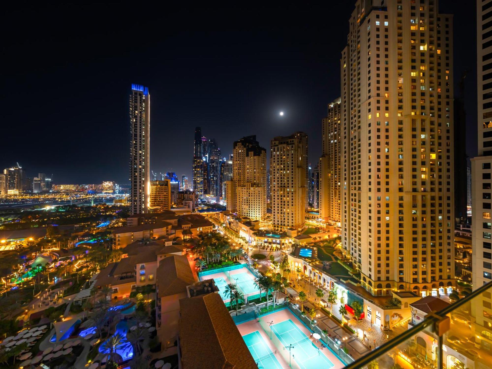 Wonderfulstay At Five Luxe Jbr - Palm And Eye View - Private Hot Tub - Brand New Luxury * Dubai