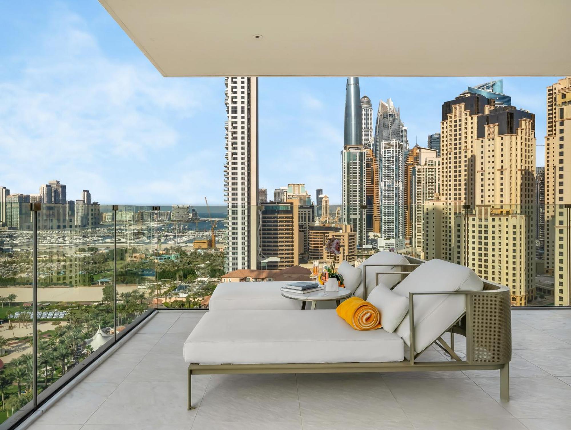Apartment Wonderfulstay At Five Luxe Jbr - Palm And Eye View - Private Hot Tub - Brand New Luxury