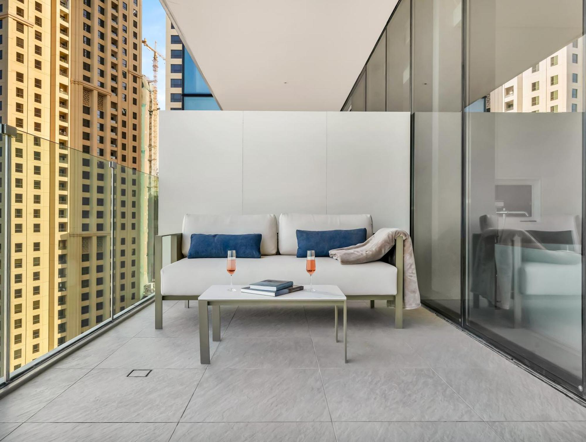 Wonderfulstay At Five Luxe Jbr - Palm And Eye View - Private Hot Tub - Brand New Luxury Apartment Dubai