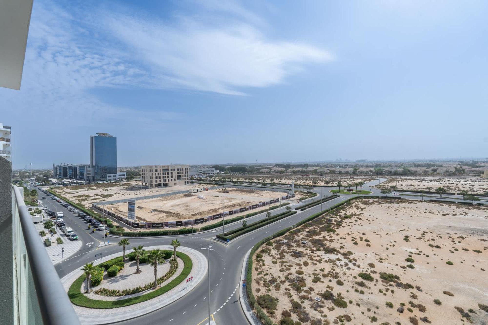 Apartment Heart Captivating In Laya Heights *