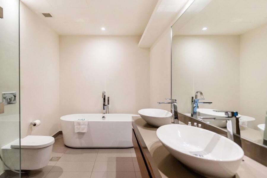Apartment Fam Living -duplex 4bed And Maids *