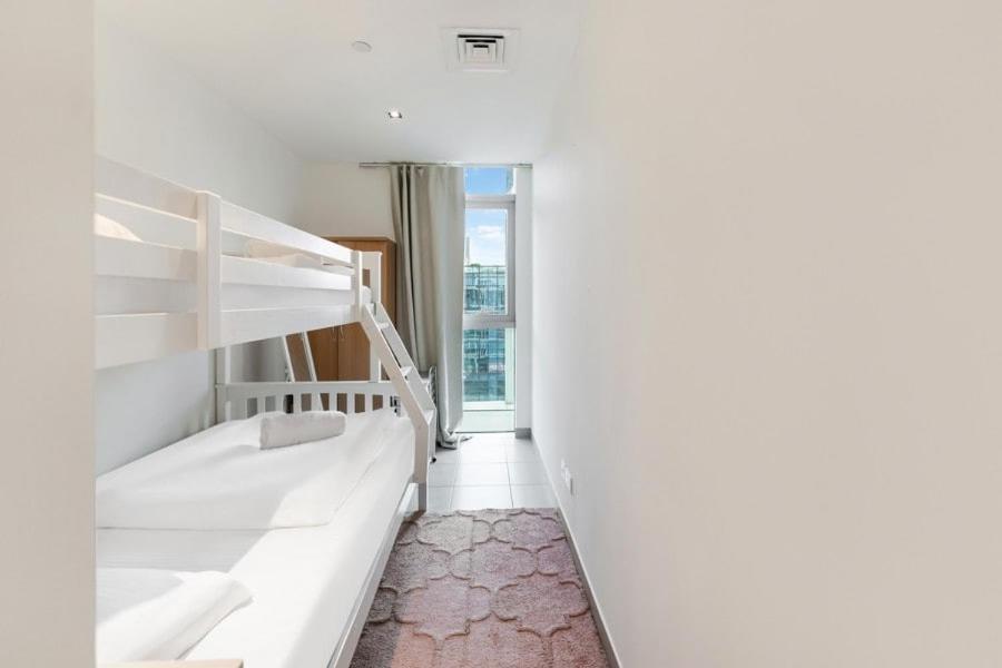 Apartment Fam Living -duplex 4bed And Maids Dubai