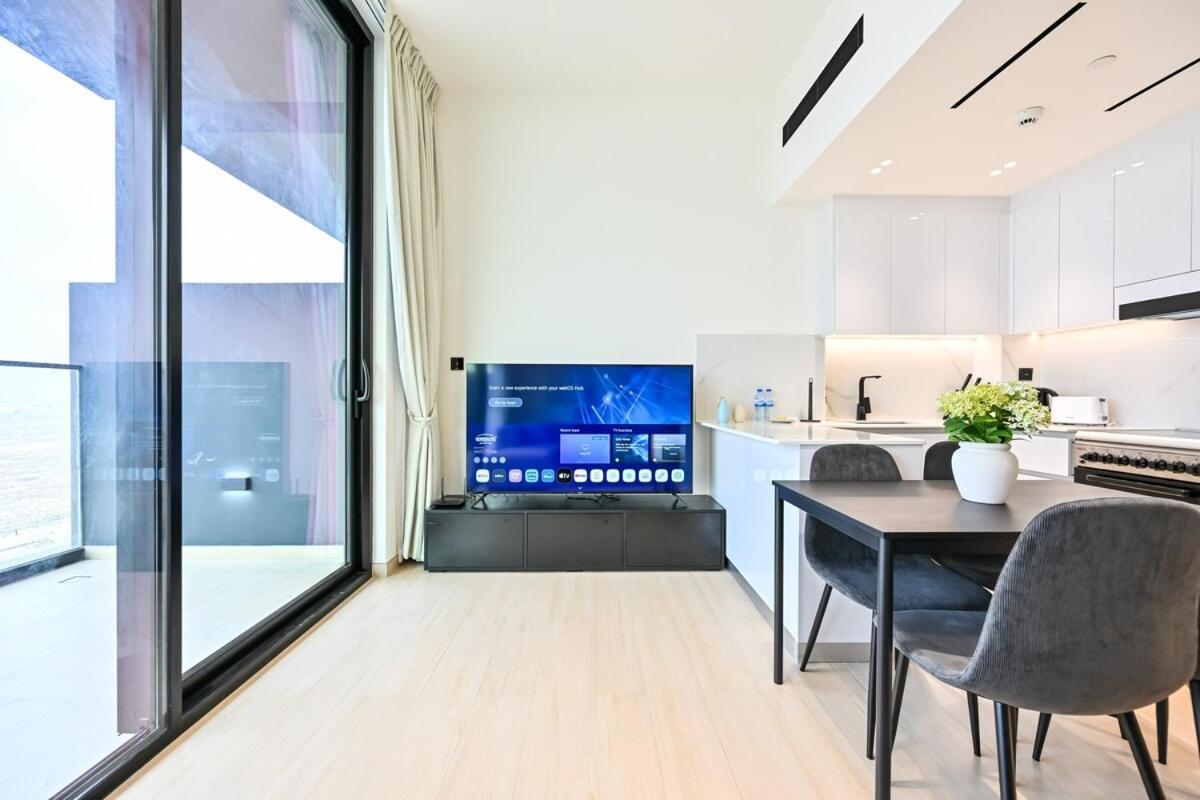 Stunning 1 Bdr Luxury At Jvc Apartment Dubai