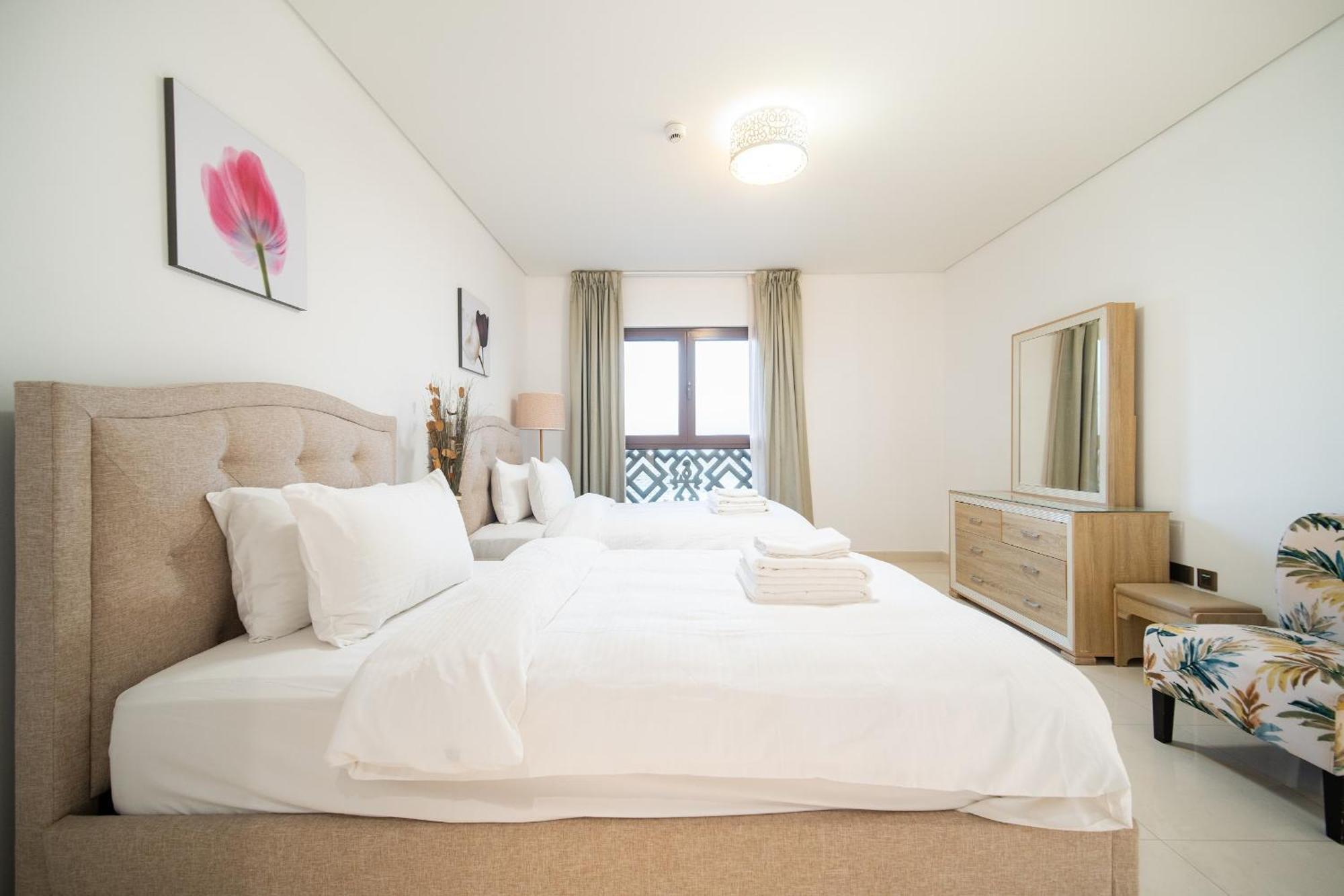 Spacious 2br - Private & Sea & Skyline Views Apartment *