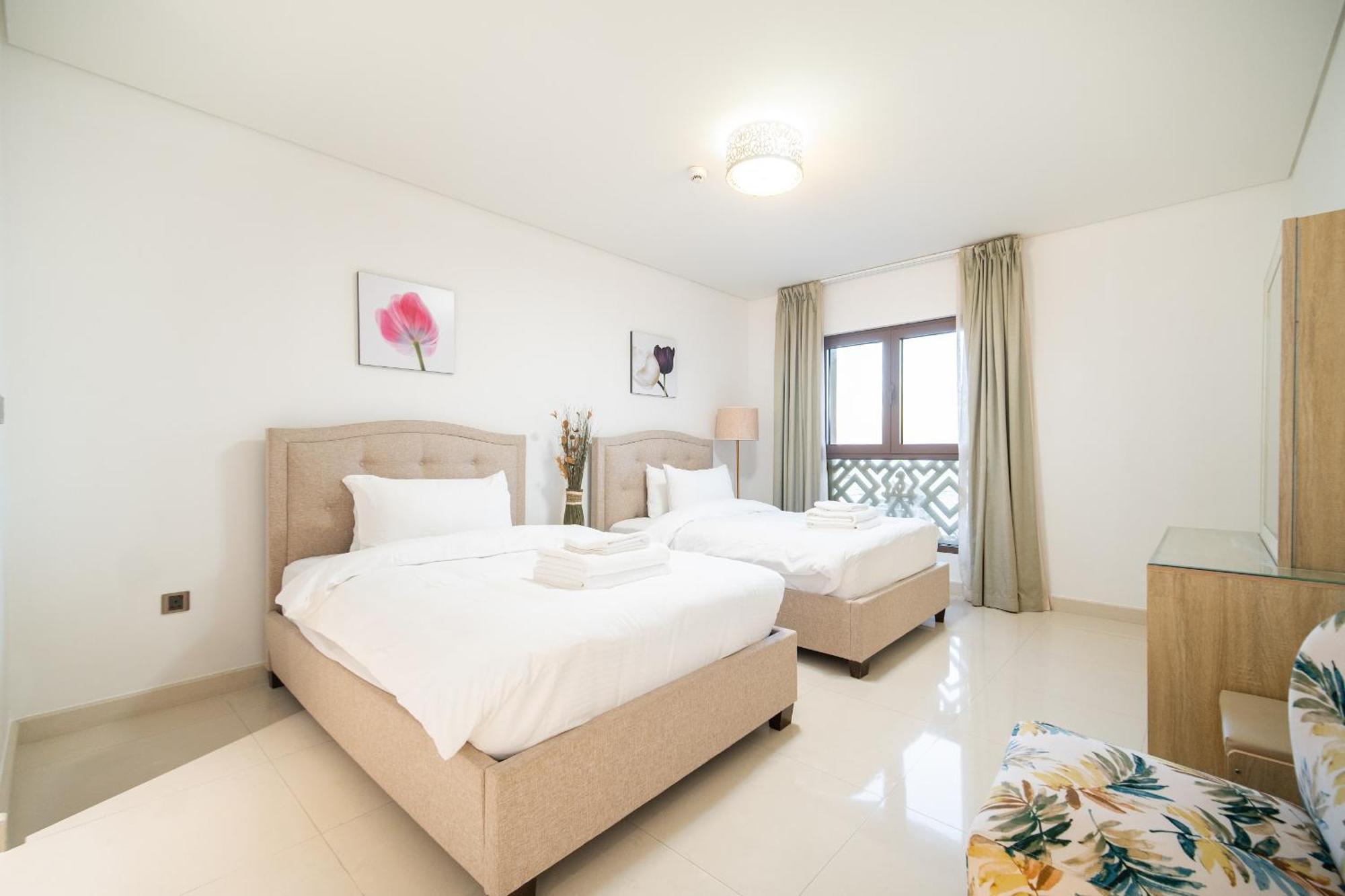 Spacious 2br - Private & Sea & Skyline Views Apartment Dubai